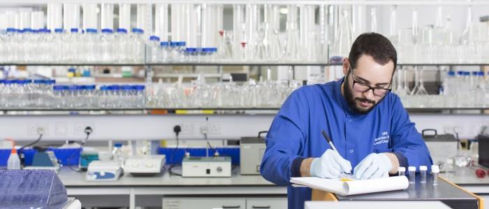 العلم.. مفتاح النجاح الاقتصادي وعرش القيادة العالمية في القرن الحادي والعشرين